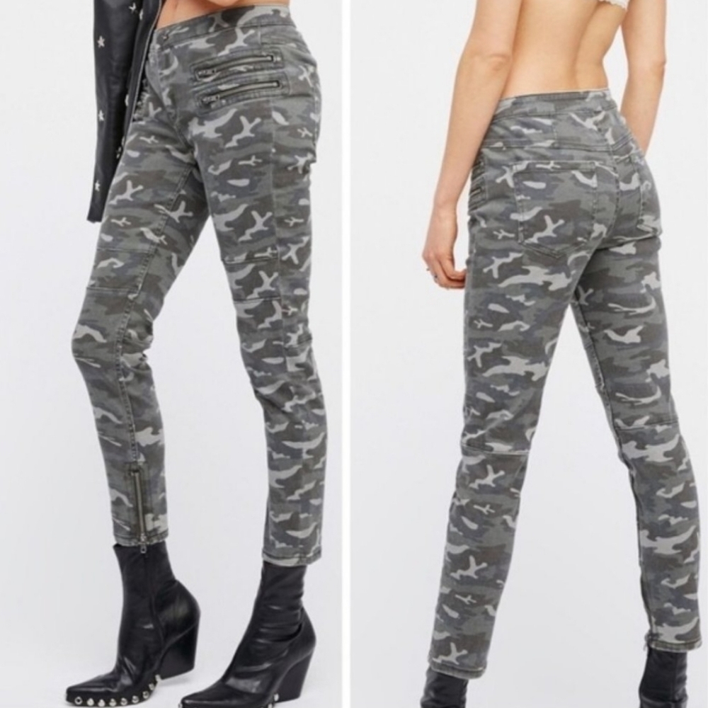 Free People Lennon Green Camo Skinny Jeans 26